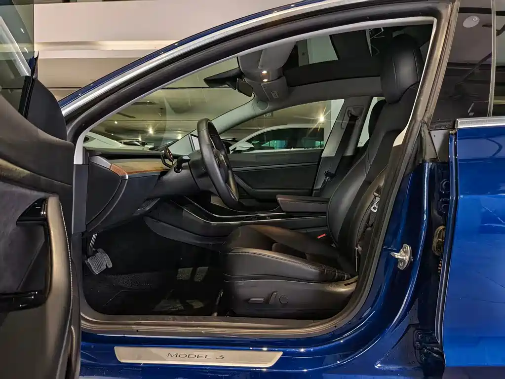 Model 3 2019 standard range rear drive upgraded version купить на сайте DeffCars