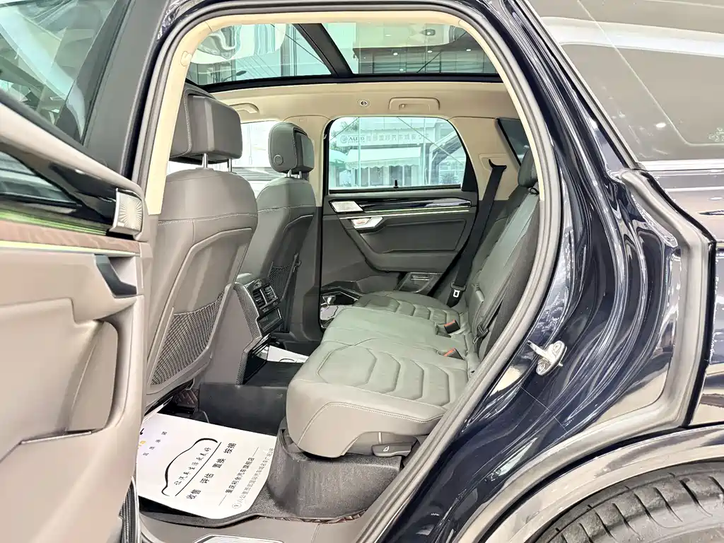 Touareg 2021 3.0TSI Ruixiang Edition Classic Sports Package купить на сайте DeffCars