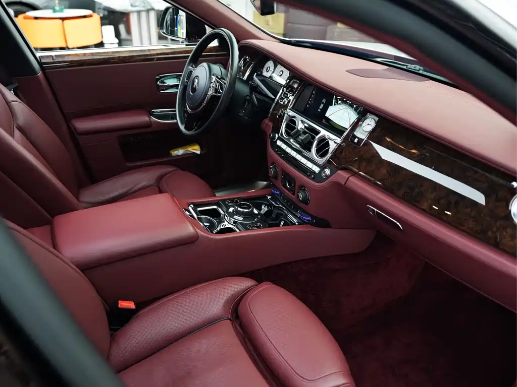 Ghost 2018 6.6T long wheelbase version купить на сайте DeffCars