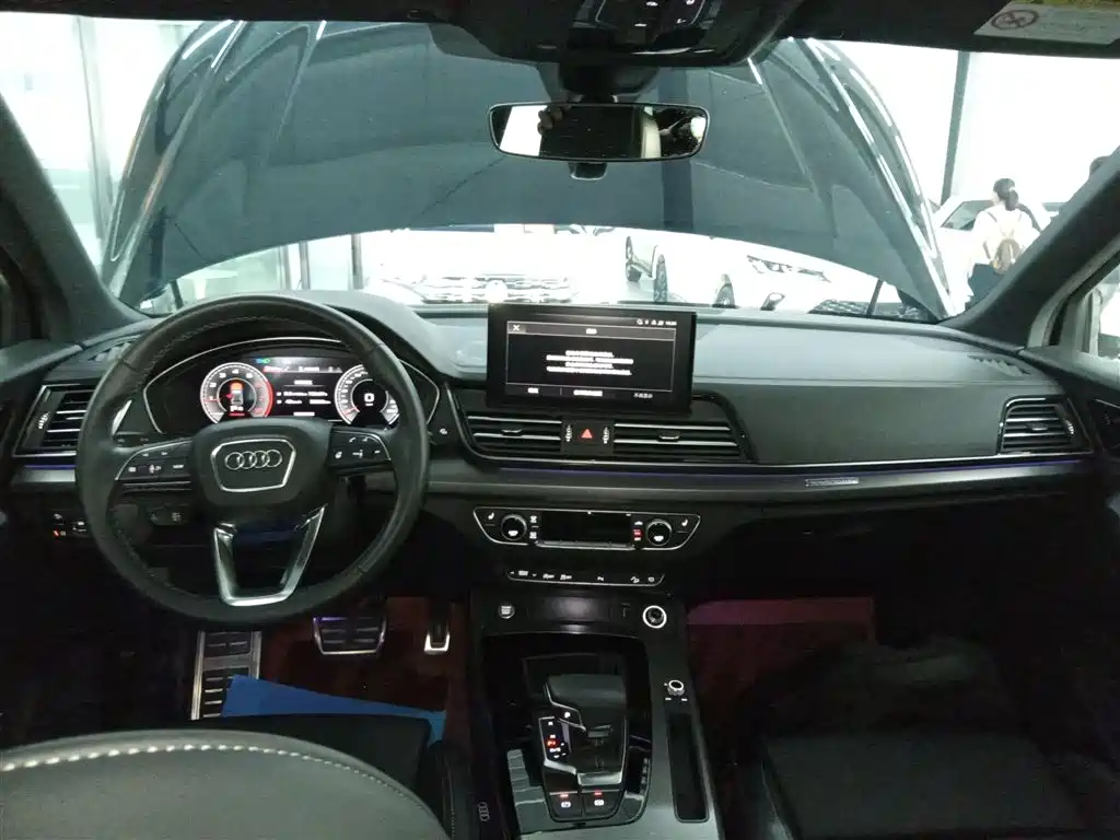 Audi Q5L 2024 40 TFSI Fashionable and Dynamic купить на сайте DeffCars