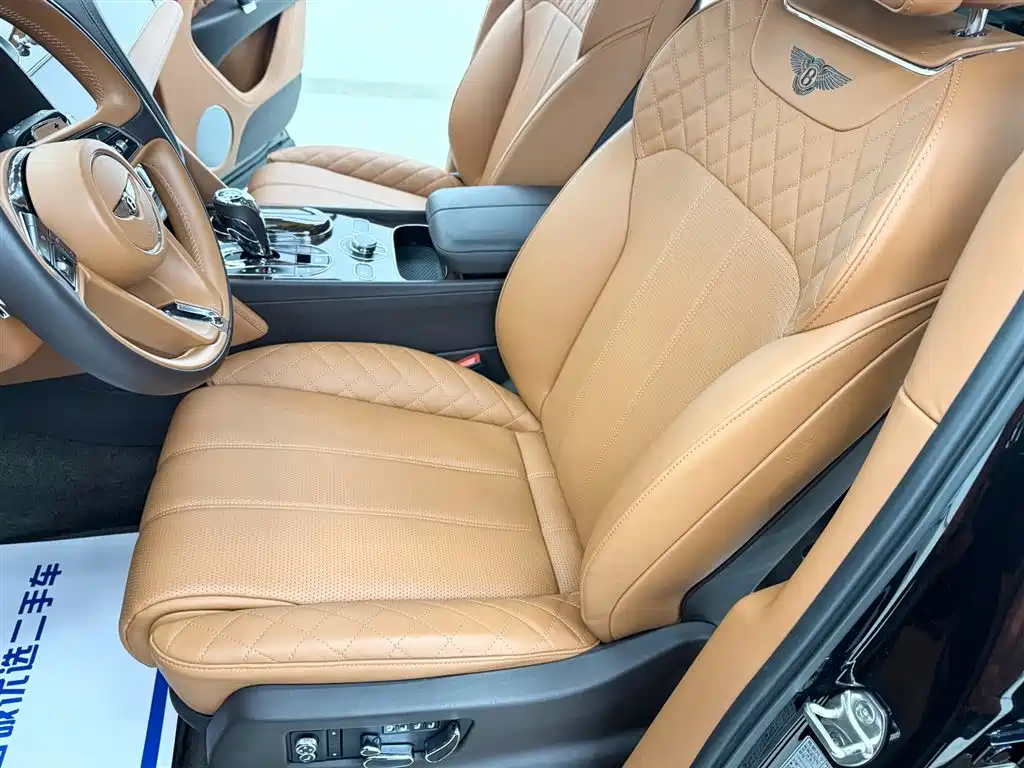 Bentayga 2016 6.0T Standard Edition купить на сайте DeffCars