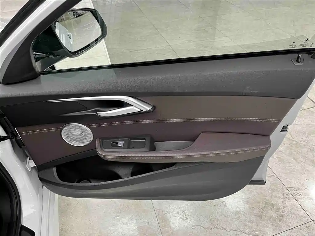 BMW 1 Series 2022 120i M Sports Night Edition купить на сайте DeffCars