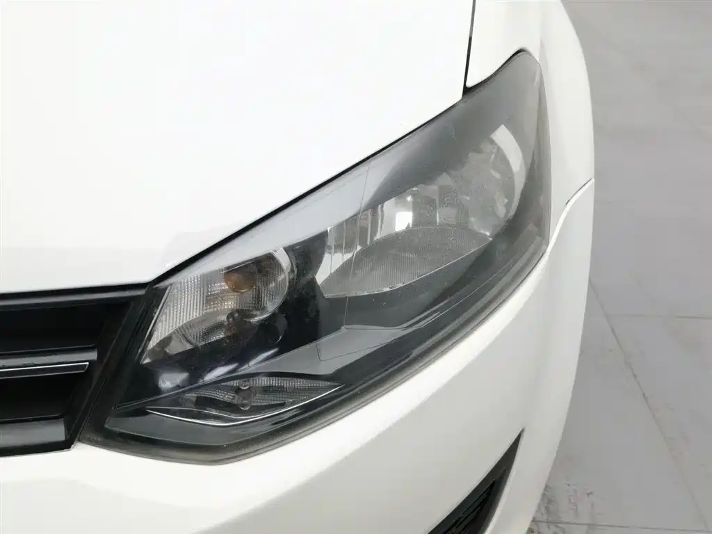 Polo 2013 1.4L manual fashion version купить на сайте DeffCars