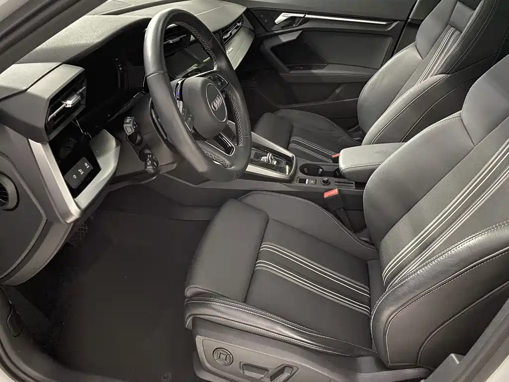 Audi A3 2023 A3L Limousine 35 TFSI Fashionable and Sporty купить на сайте DeffCars