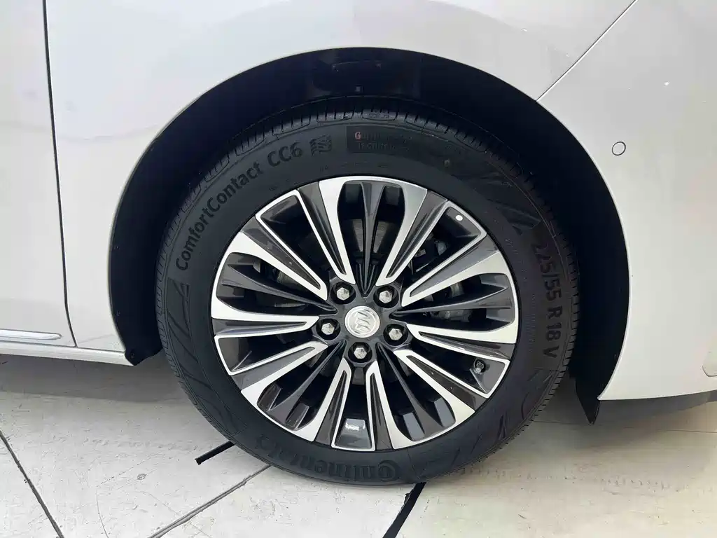Buick GL8 2023 ES Lu Zun luxury model купить на сайте DeffCars