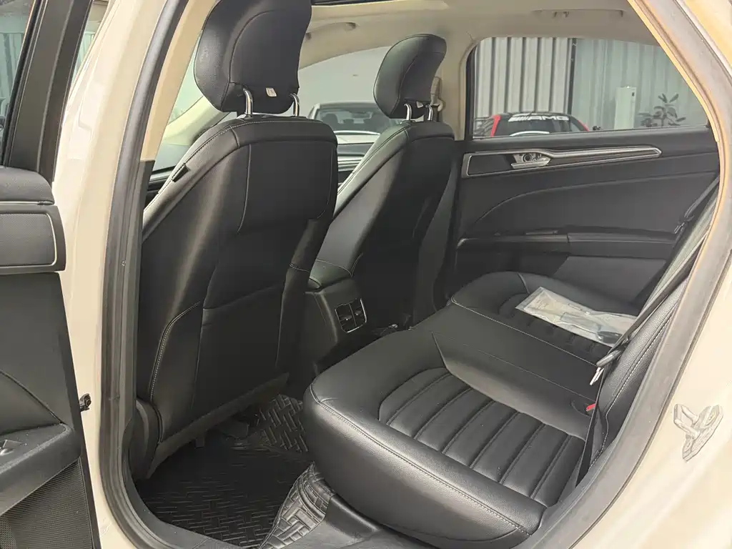 Mondeo 2020 EcoBoost 180 Fashion Model купить на сайте DeffCars