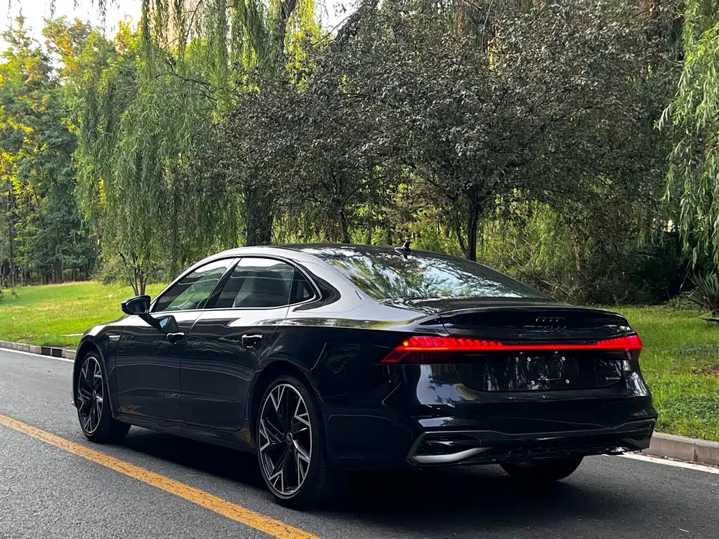 Audi A7L 2024 45 TFSI quattro Black Warrior Edition купить на сайте DeffCars