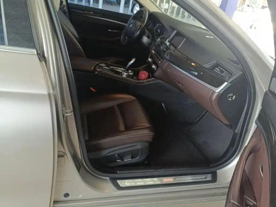 BMW 5 Series 2017 525Li Luxury Design Package купить на сайте DeffCars