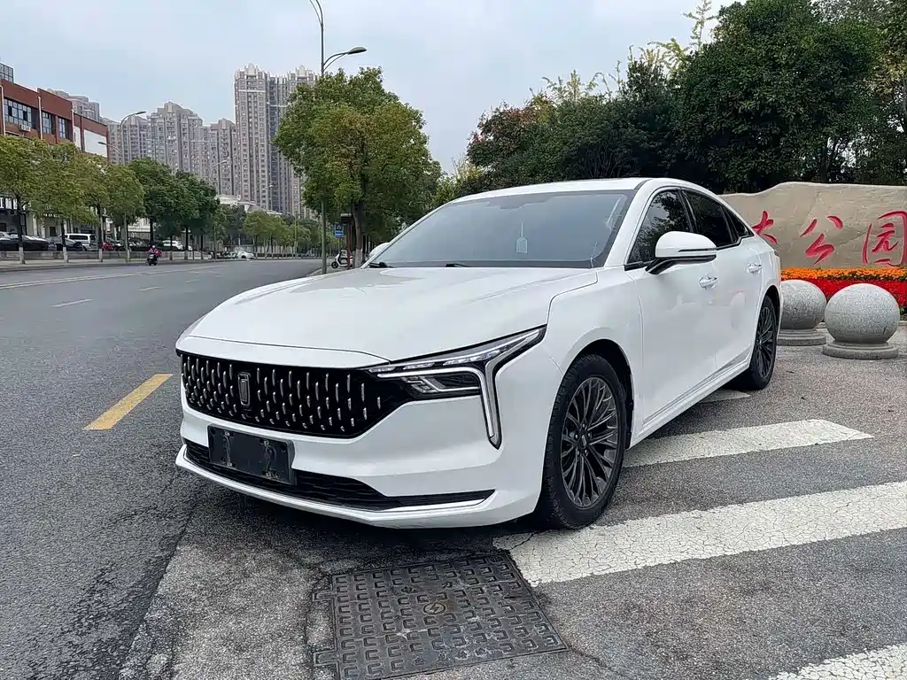 Pentium B70 2023 third generation 1.5T automatic enjoyment type 70th anniversary commemorative edition купить на сайте DeffCars