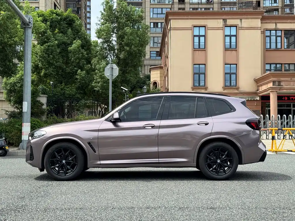 BMW X3 2022款 xDrive25i M运动套装 купить на сайте DeffCars