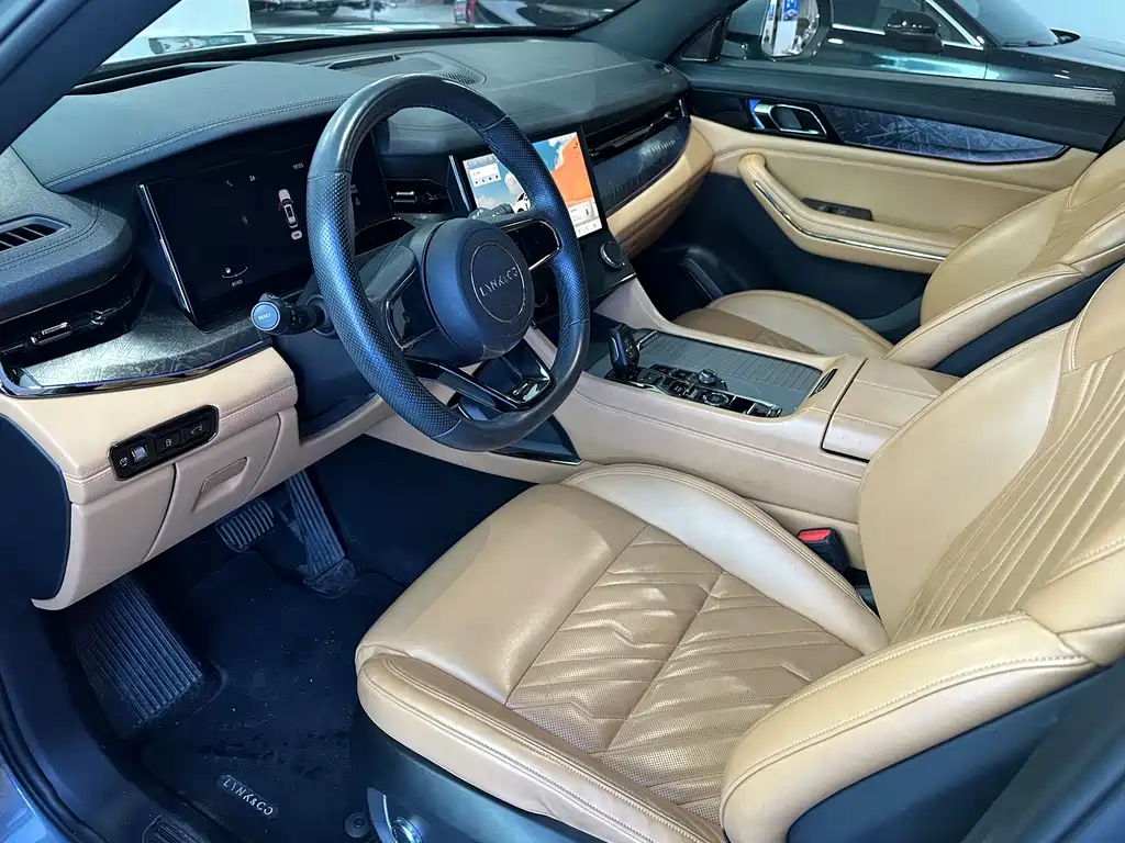 Lynk & Co 09 2021 2.0T Halo six-seater купить на сайте DeffCars