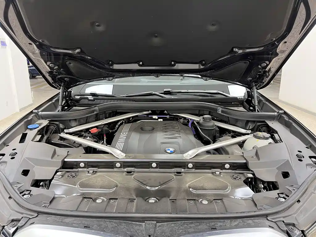 BMW X5 2025 xDrive 40Li M Sports Night Package купить на сайте DeffCars