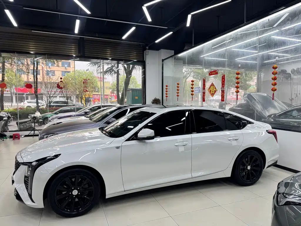 Cadillac CT5 2024 28T luxury model купить на сайте DeffCars