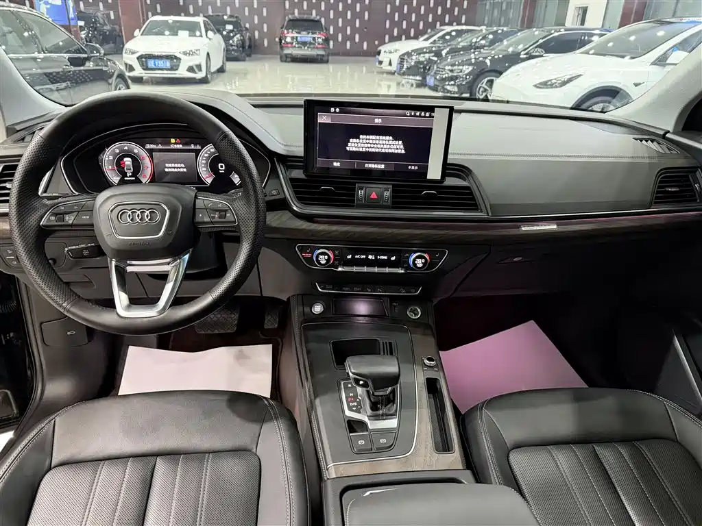 Audi Q5L 2022 facelift 40T luxury and elegant model купить на сайте DeffCars
