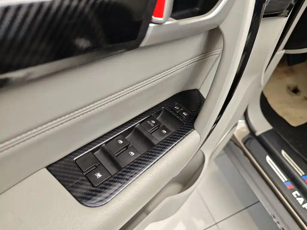 Captiva 2017 2.4L 2WD City Edition 5 seats купить на сайте DeffCars