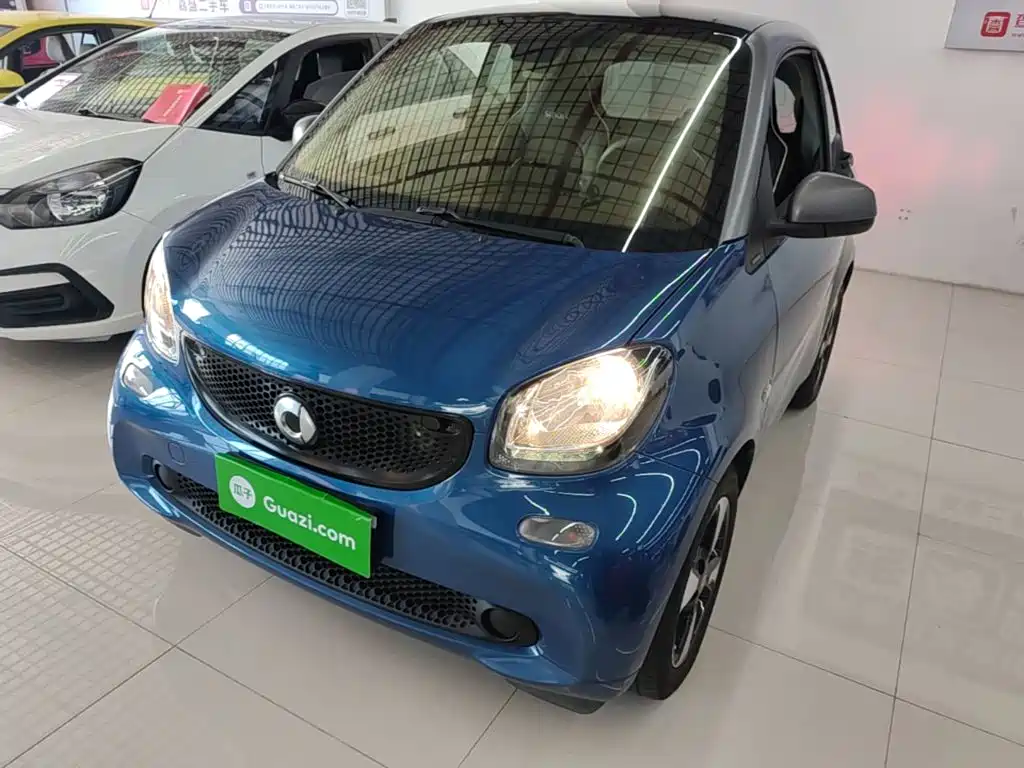 smart fortwo 2018 1.0L 52kW hardtop passion version National V купить на сайте DeffCars