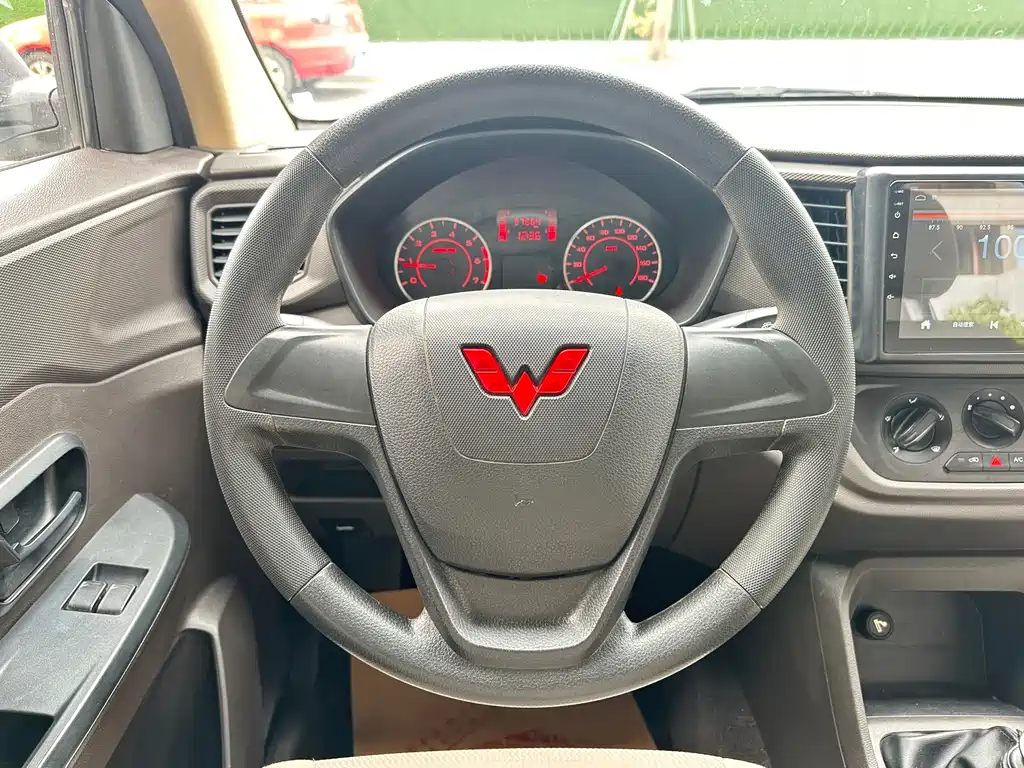 Wuling Hongguang V 2022 1.5L Jinchue version electric power assist LAR купить на сайте DeffCars