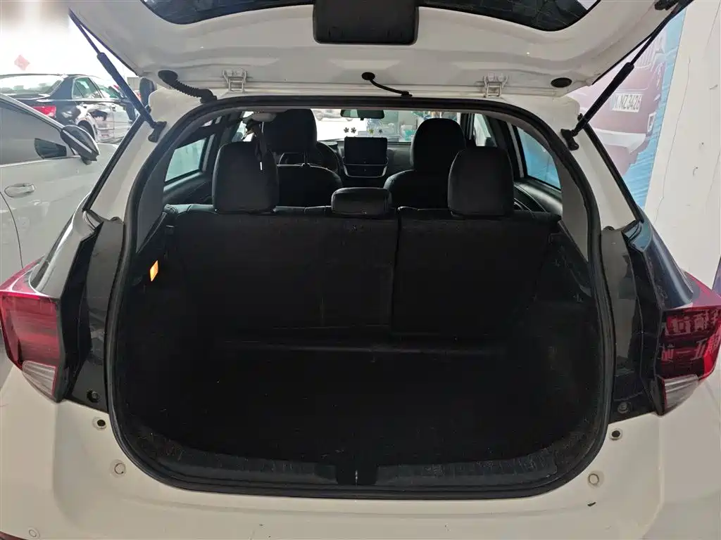 YARiS L Zhixuan 2020 Zhixuan X 1.5L CVT leading version купить на сайте DeffCars