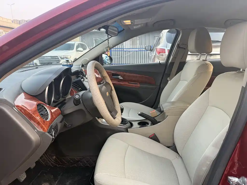 Cruze 2015 1.5L Classic SL MT купить на сайте DeffCars