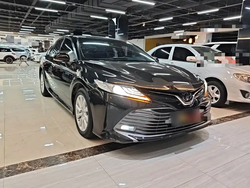 Camry 2018 2.0G Deluxe Edition купить на сайте DeffCars