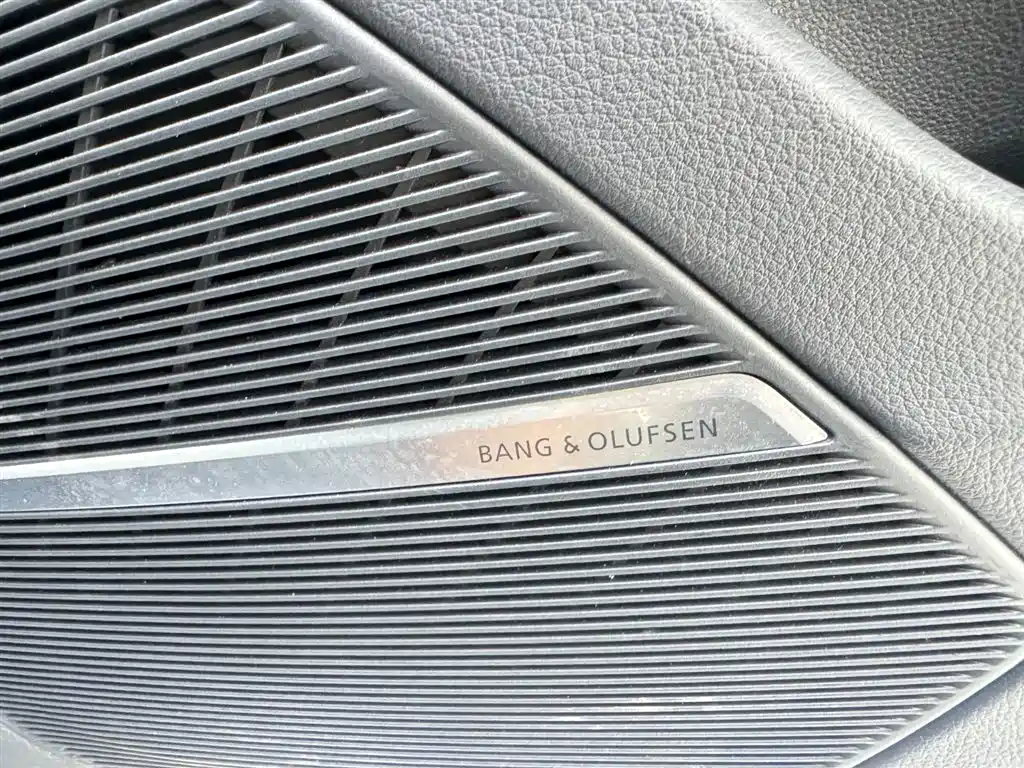 Audi Q8 2022 55 TFSI Premium Dynamic Model купить на сайте DeffCars