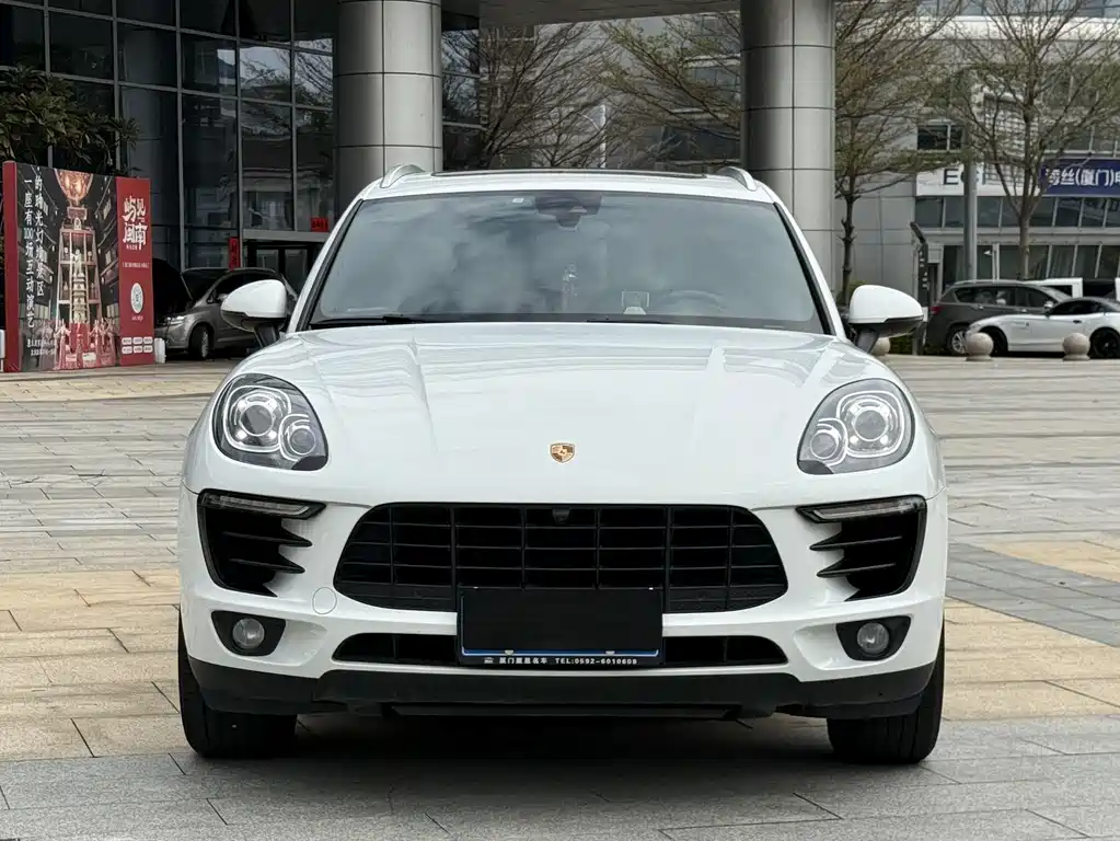 Macan 2017 Macan 2.0T купить на сайте DeffCars