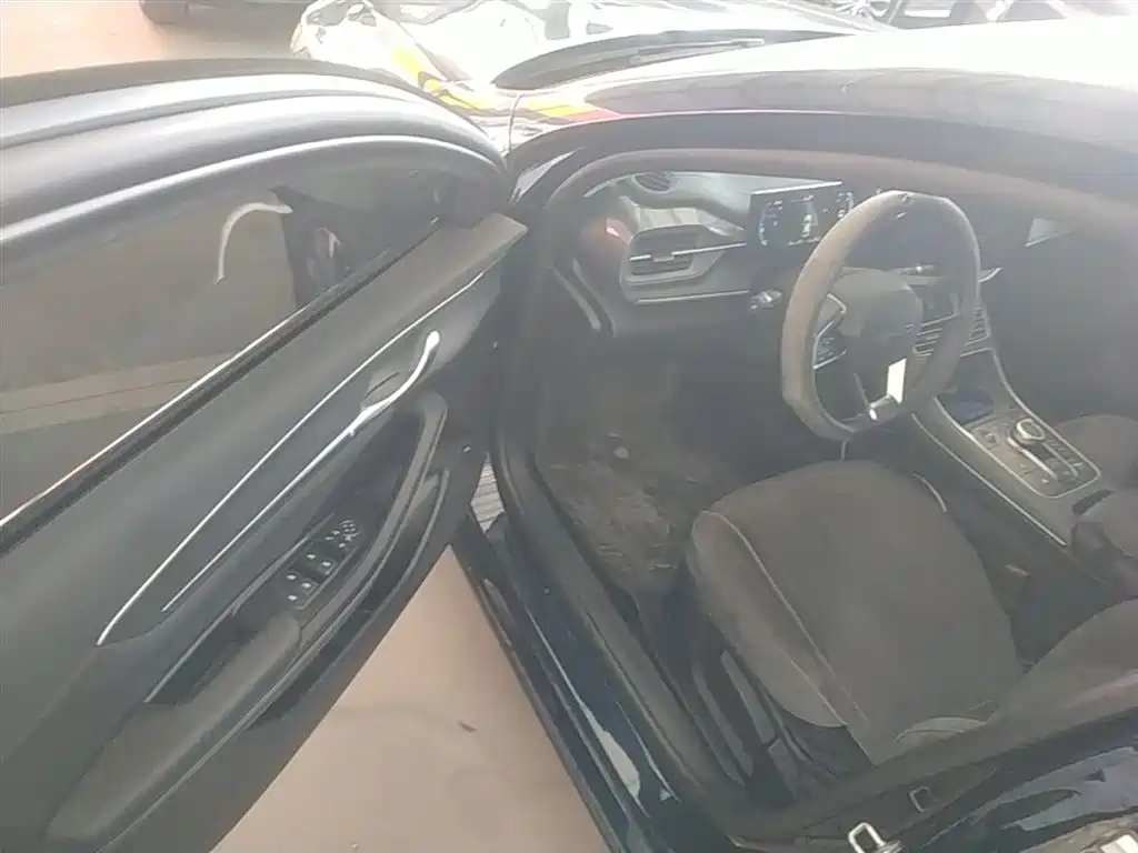 Destroyer 05 2024 Honor Edition DM-i 55KM Luxury Type купить на сайте DeffCars