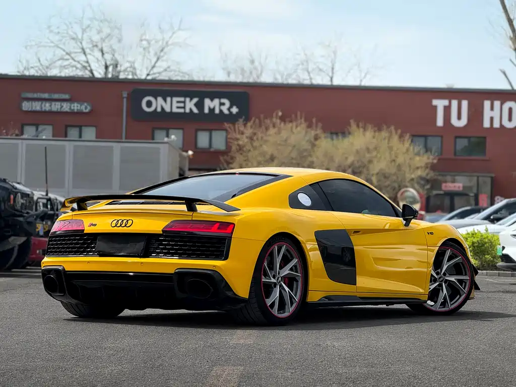 Audi R8 2022 V10 Coupe performance купить на сайте DeffCars