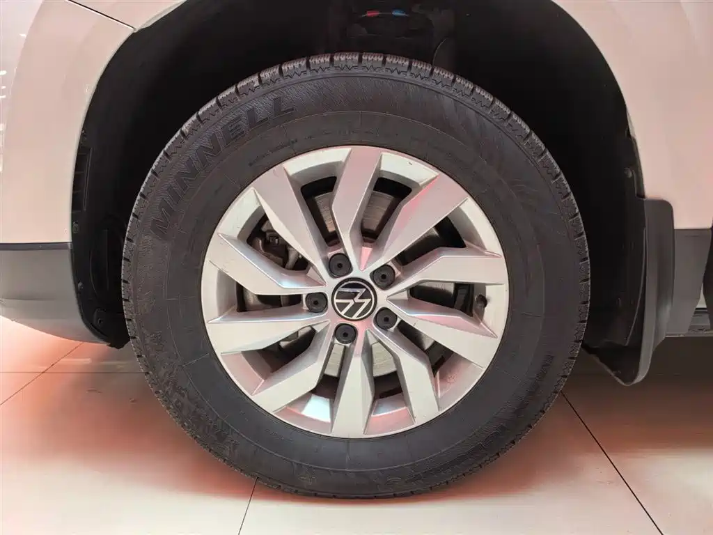 Tuyue 2021 280TSI two-wheel drive fashion version купить на сайте DeffCars