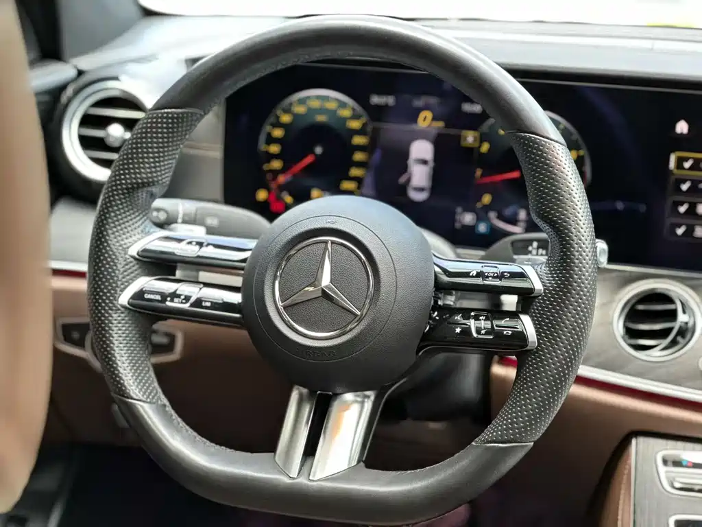 Mercedes-Benz E-Class 2022 E 300 L Sports Luxury купить на сайте DeffCars