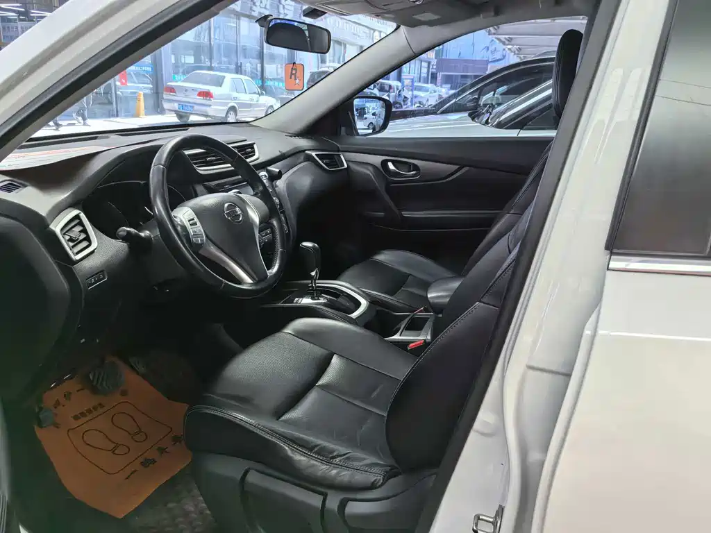 X-Trail 2015 2.0L CVT Comfort MAX Edition 2WD купить на сайте DeffCars