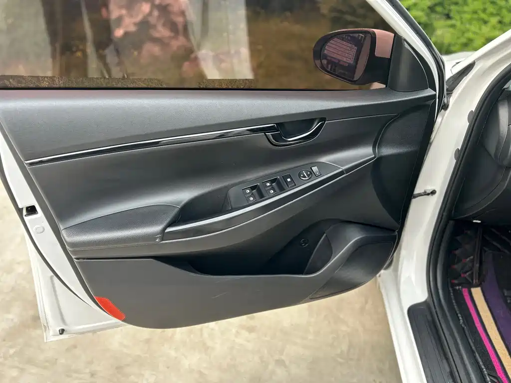 Yuedong 2018 1.6L automatic eye-catching version GL National VI купить на сайте DeffCars