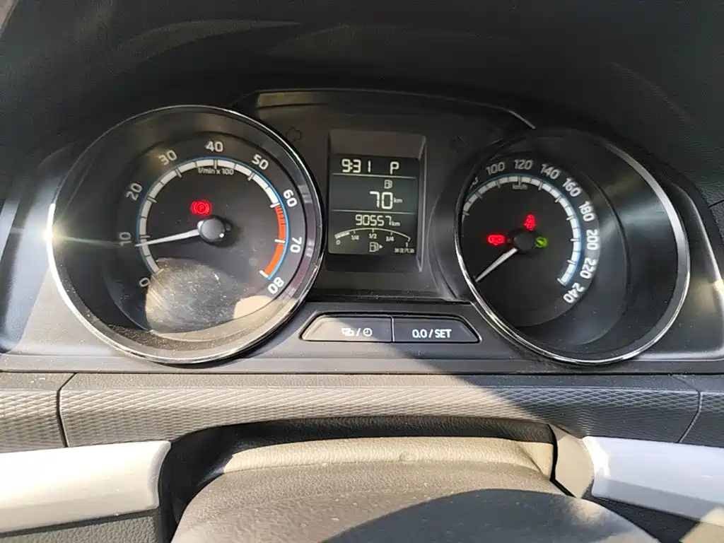 Komic 2021 GT 1.5L automatic flagship version купить на сайте DeffCars