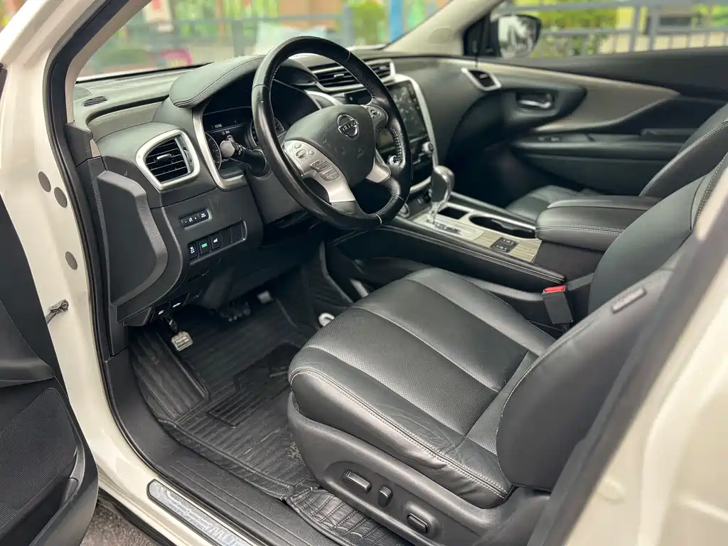 Loulan 2021 2.5L XL 2WD Intelligent Connected Deluxe Edition купить на сайте DeffCars