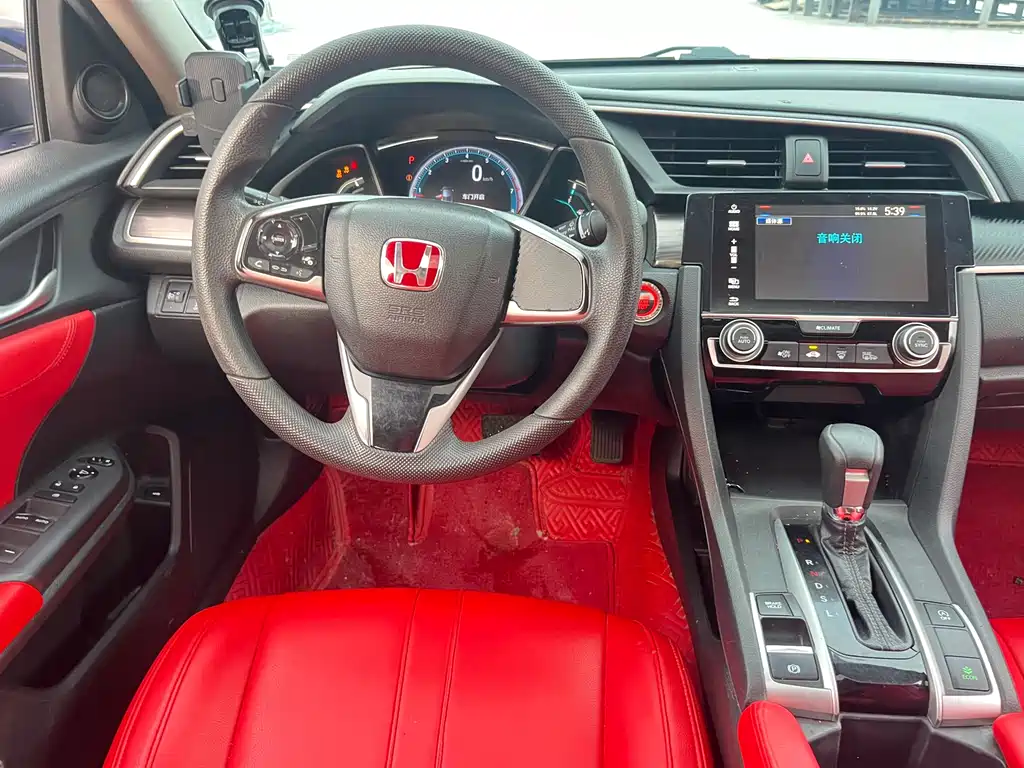 Civic 2019 220TURBO CVT Dynamic Edition National V купить на сайте DeffCars