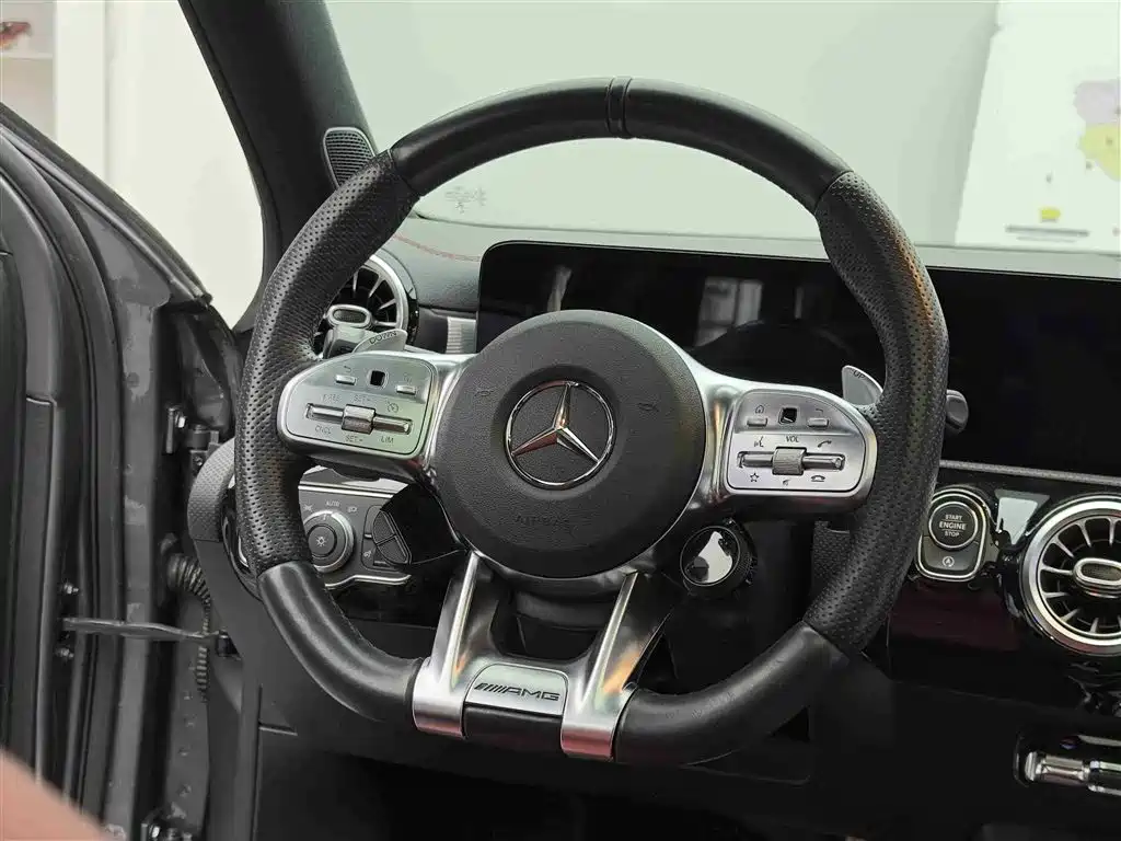 Mercedes-Benz A-Class AMG 2020 AMG A 35 L 4MATIC купить на сайте DeffCars