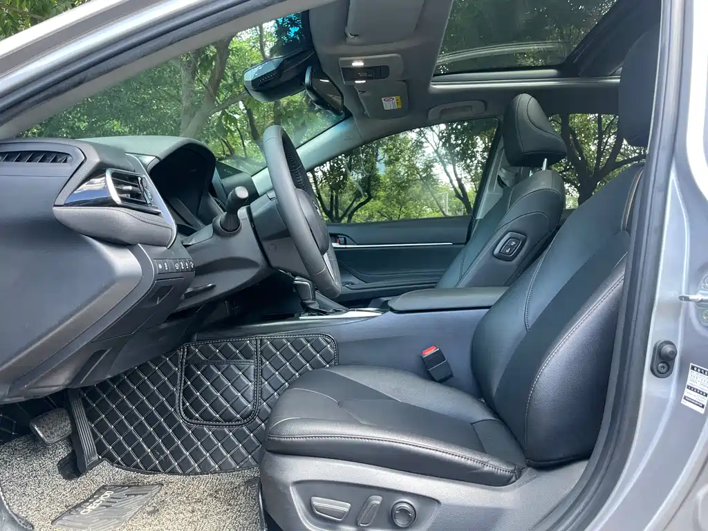 Camry 2021 2.5G Deluxe Edition купить на сайте DeffCars