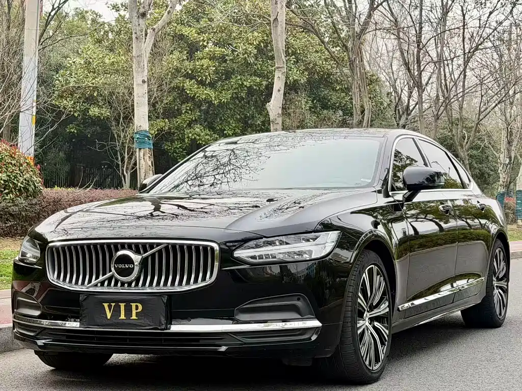 Volvo S90 2022 B5 Zhiyuan Luxury Edition купить на сайте DeffCars