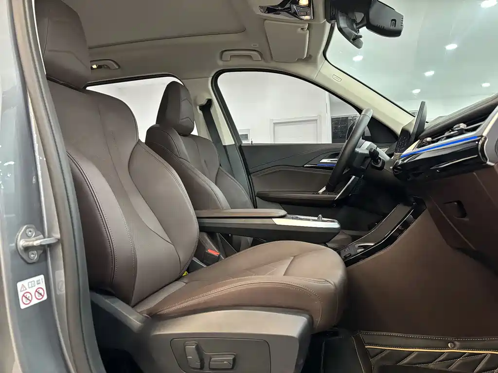 BMW X1 2023 sDrive25Li X Design Package купить на сайте DeffCars