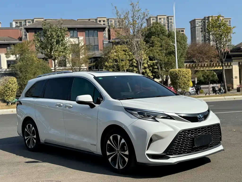 Grevia 2023 2.5L Hybrid Monarch VIP Edition купить на сайте DeffCars