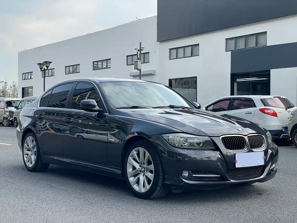BMW 3 Series 2012 320i Luxury купить на сайте DeffCars