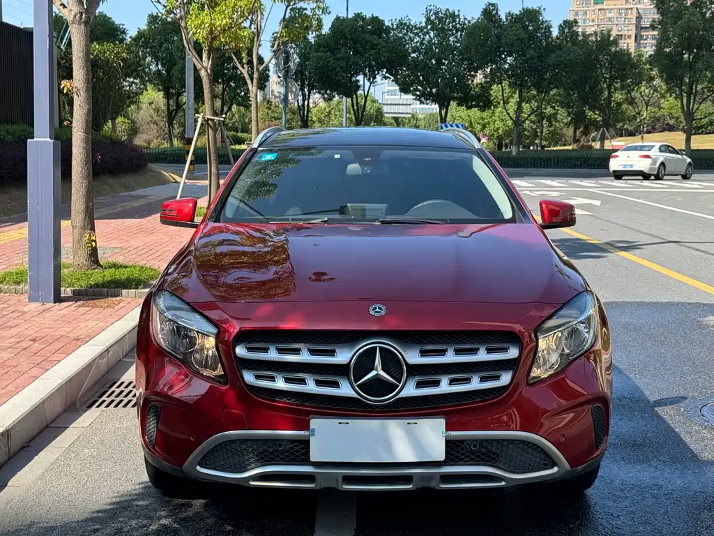 Mercedes-Benz GLA 2017 GLA 200 Dynamic купить на сайте DeffCars