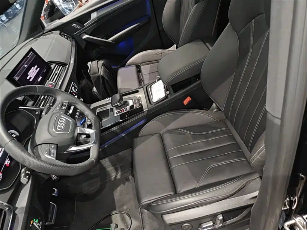 Audi Q5L 2024 45 TFSI luxury and dynamic model купить на сайте DeffCars