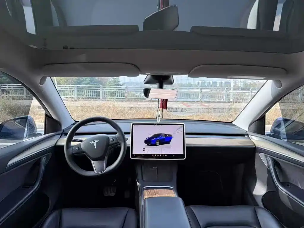 Model Y 2022 facelift rear-wheel drive version купить на сайте DeffCars
