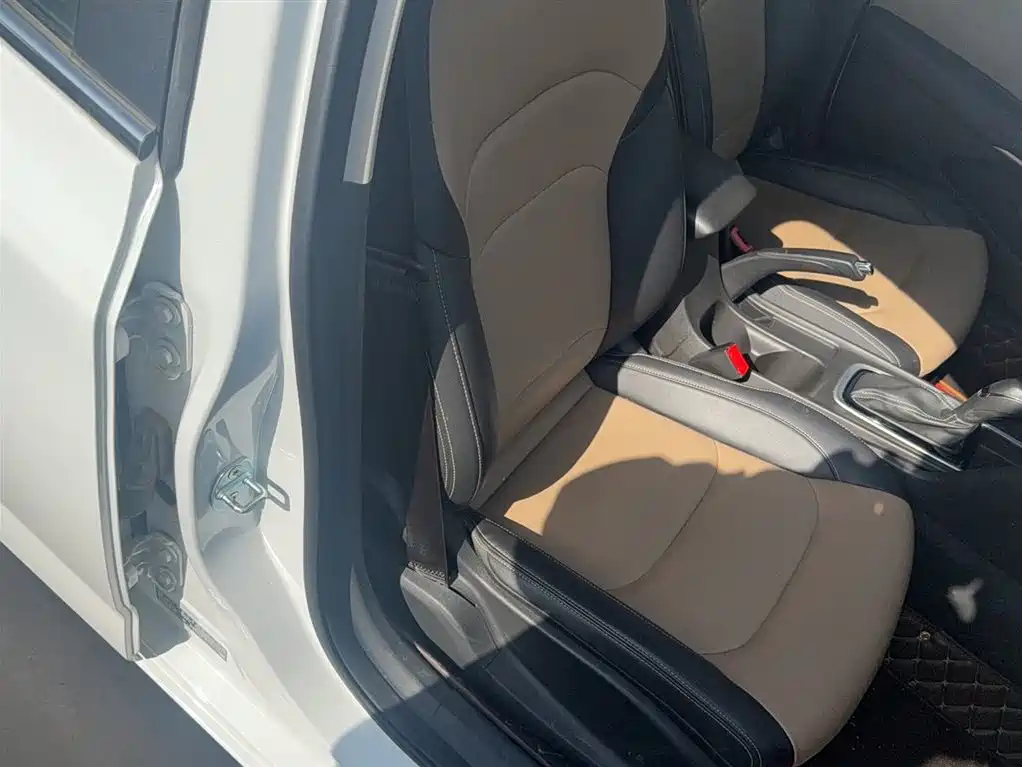 Cruze 2022 320 Automatic Sunroof Edition купить на сайте DeffCars