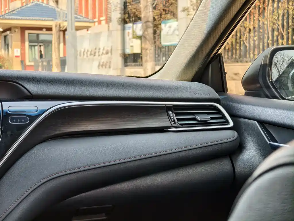 Camry 2021 2.5G Deluxe Edition купить на сайте DeffCars