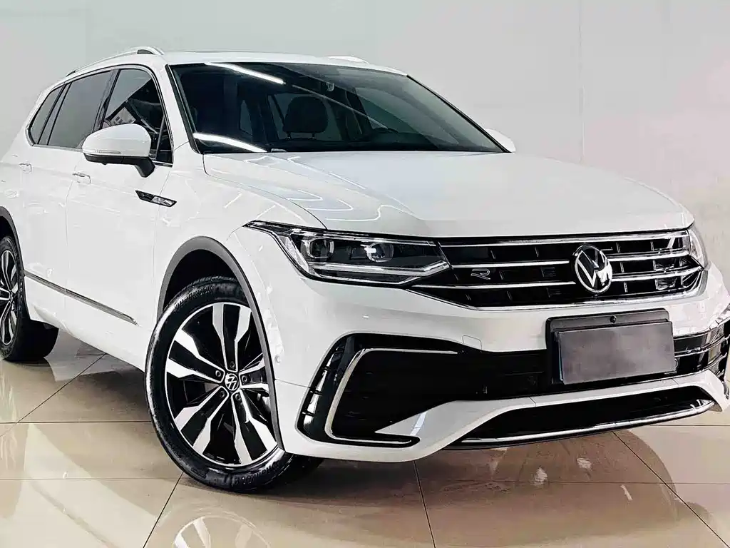 Tiguan L 2024 330TSI automatic two-wheel drive R-Line version купить на сайте DeffCars