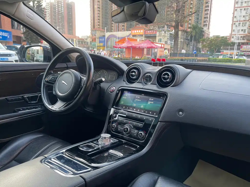 Jaguar XJ 2018 XJL 3.0 SC two-wheel drive elegant business version купить на сайте DeffCars