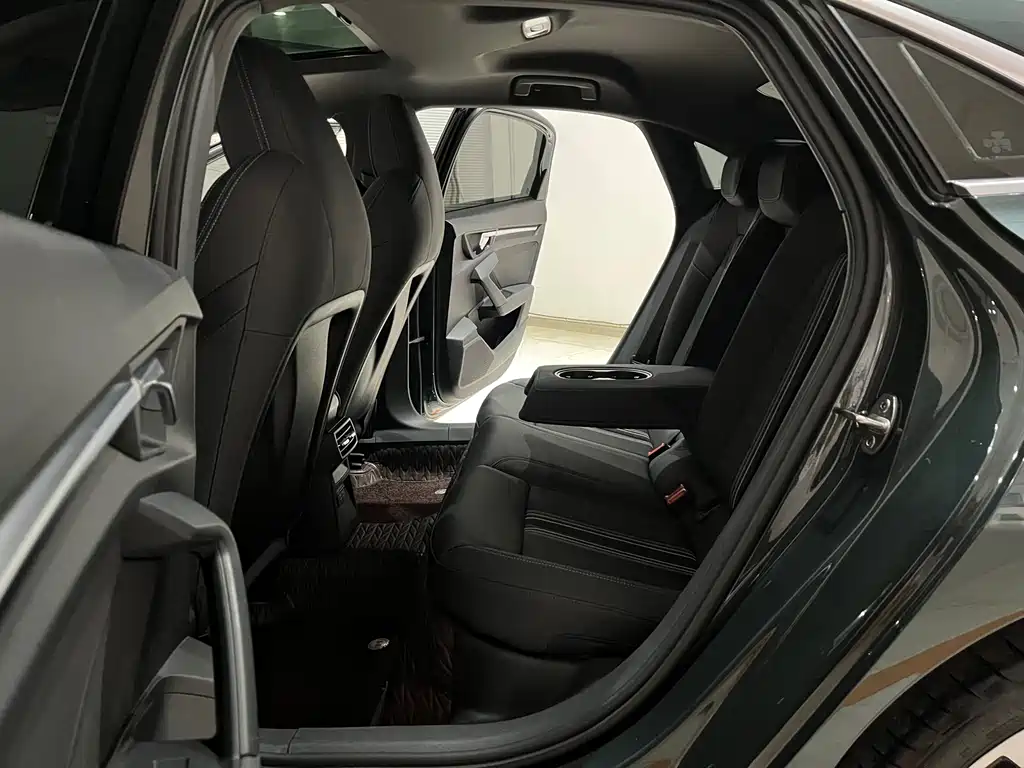 Audi A3 2023 facelift A3L Limousine 35 TFSI fashionable and sporty купить на сайте DeffCars