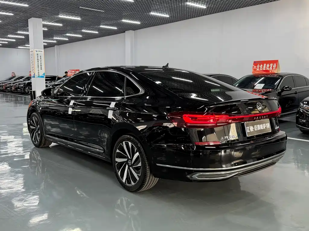 Passat 2023 facelift 330TSI luxury version купить на сайте DeffCars